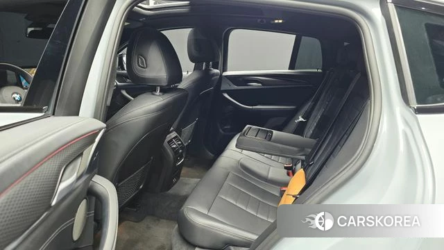 BMW X4 (G02) 2022 Серебристо-серый из Кореи, фото 3