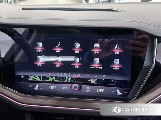 Volkswagen Touareg 2023 Темно-серый из Китая, фото 3