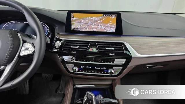 BMW 5 Series (G30) 2020 Серый из Кореи, фото 3