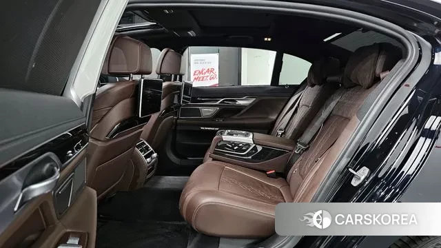 BMW 7 Series (G11) 2018 Черный из Кореи, фото 3