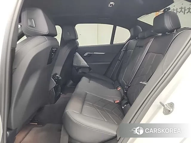 BMW 5 Series (G60) 2024 Белый из Кореи, фото 3