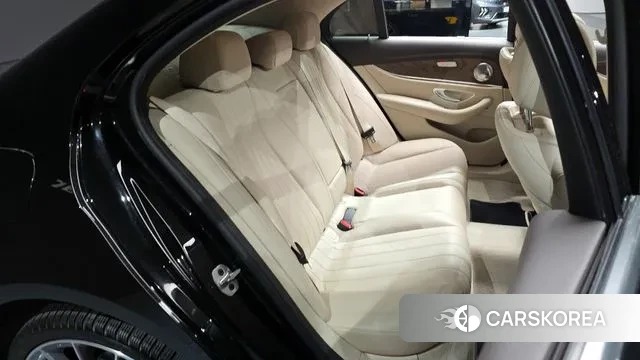 Mercedes-Benz E-Class W213 2019 Черный из Кореи, фото 3