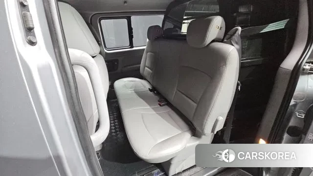 Hyundai The New Grand Starex 2018 Серебристо-серый из Кореи, фото 3