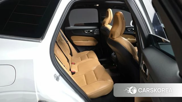 Volvo XC60 second Generation 2019 Белый из Кореи, фото 3