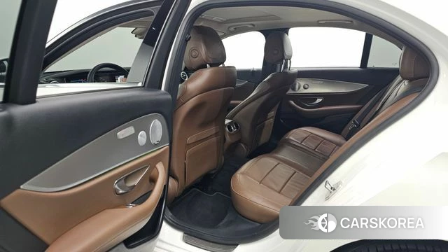 Mercedes-Benz E-Class W213 2019 Белый из Кореи, фото 3