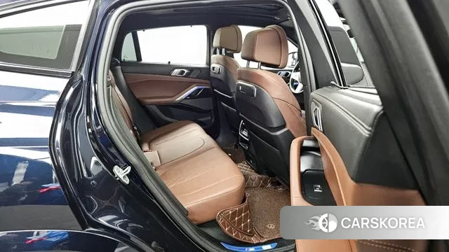 BMW X6 (G06) 2024 Черный из Кореи, фото 3