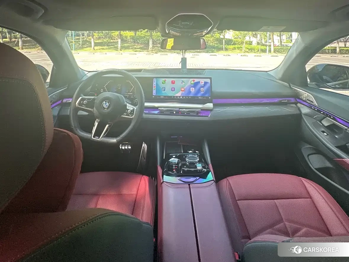 BMW 5 series 2025 Черный из Китая, фото 5