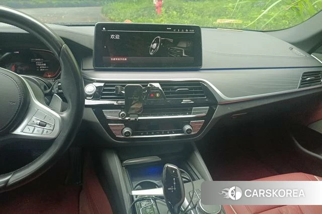 BMW 5 series 2023 Черный из Китая, фото 3