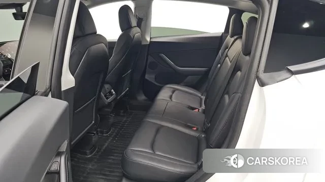 Tesla Model Y 2021 Белый из Кореи, фото 3