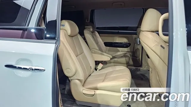 Kia The New Carnival 2018 Белый из Кореи, фото 3