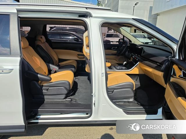 Kia Carnival 4th generation 2023 Белый из Кореи, фото 3