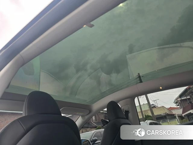 Tesla Model Y 2025 Белый из Кореи, фото 3