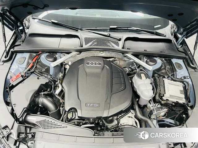 Audi A4L 2022 Темно-серый из Китая, фото 3