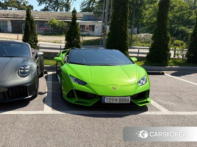 Lamborghini Huracan 2023 Светло-зеленый из Кореи, фото 3