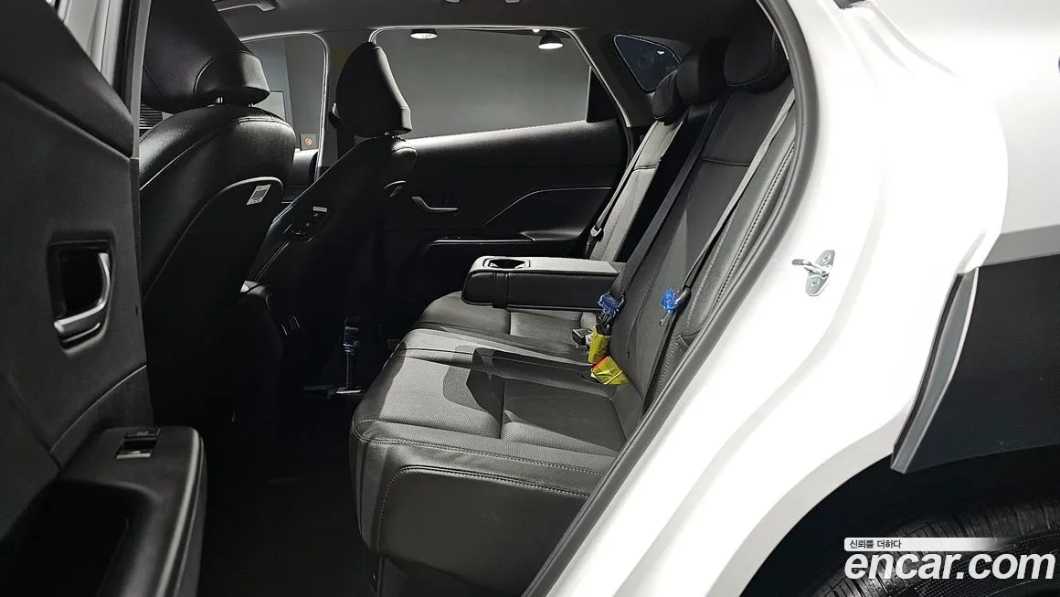 Hyundai Kona Hybrid (SX2) 2023 Белый из Кореи, фото 3