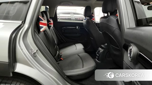 Mini Cooper Clubman 2023 Серебристо-серый из Кореи, фото 3