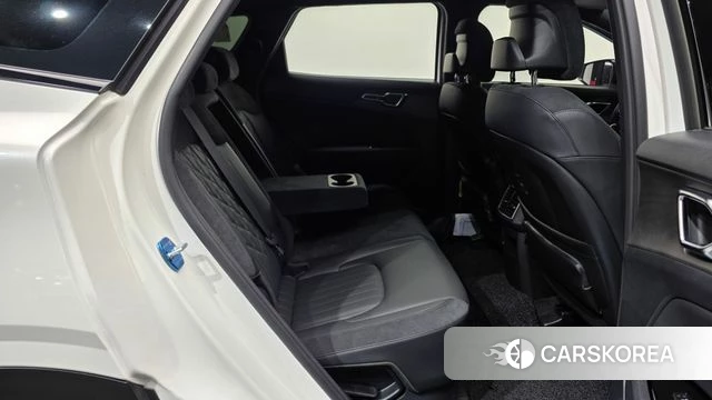 Kia Sportage 5th Generation Hybrid 2024 Белый из Кореи, фото 3