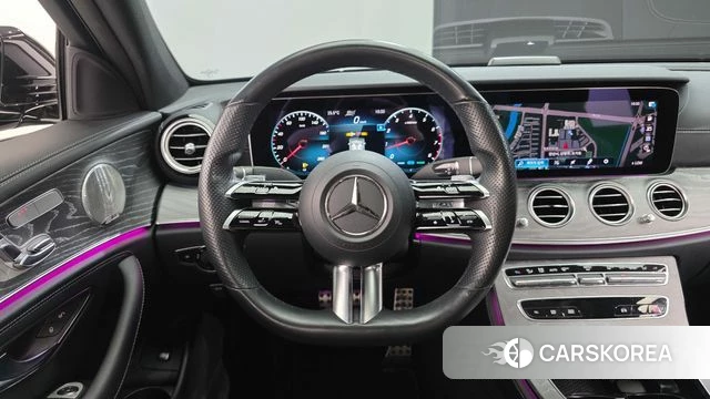 Mercedes-Benz E-Class W213 2021 Черный из Кореи, фото 3