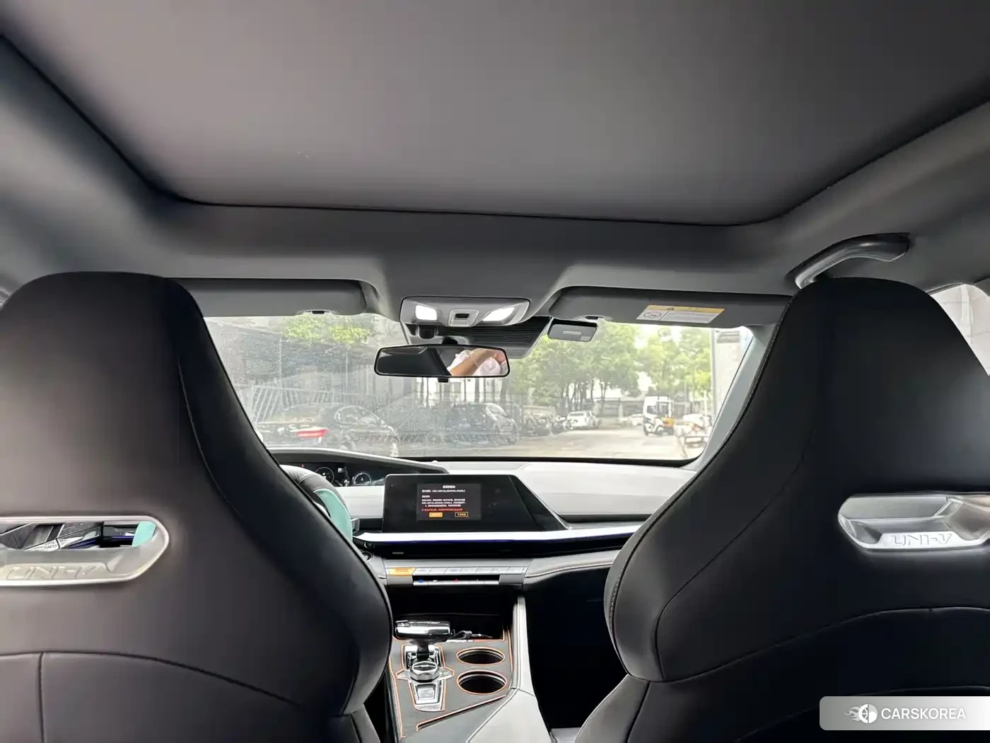 Chang'an Changan UNI-V 2022 Silver/gray из Китая, фото 3