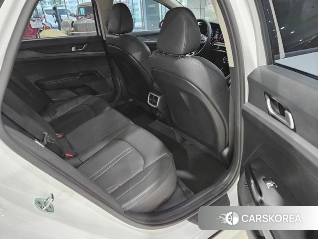 Kia K5 3rd generation 2022 Белый из Кореи, фото 3