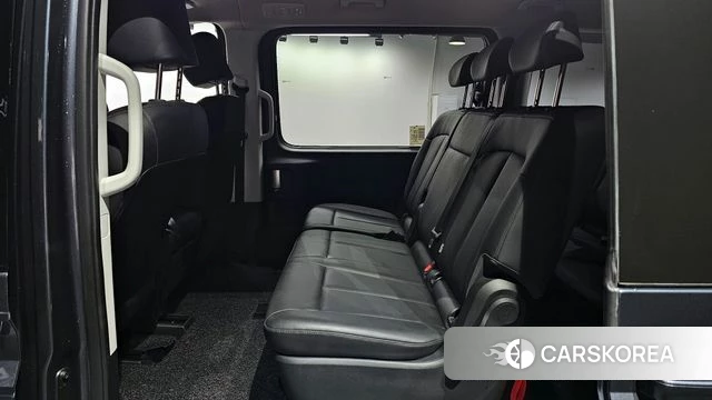 Hyundai Staria 2023 Серый из Кореи, фото 3