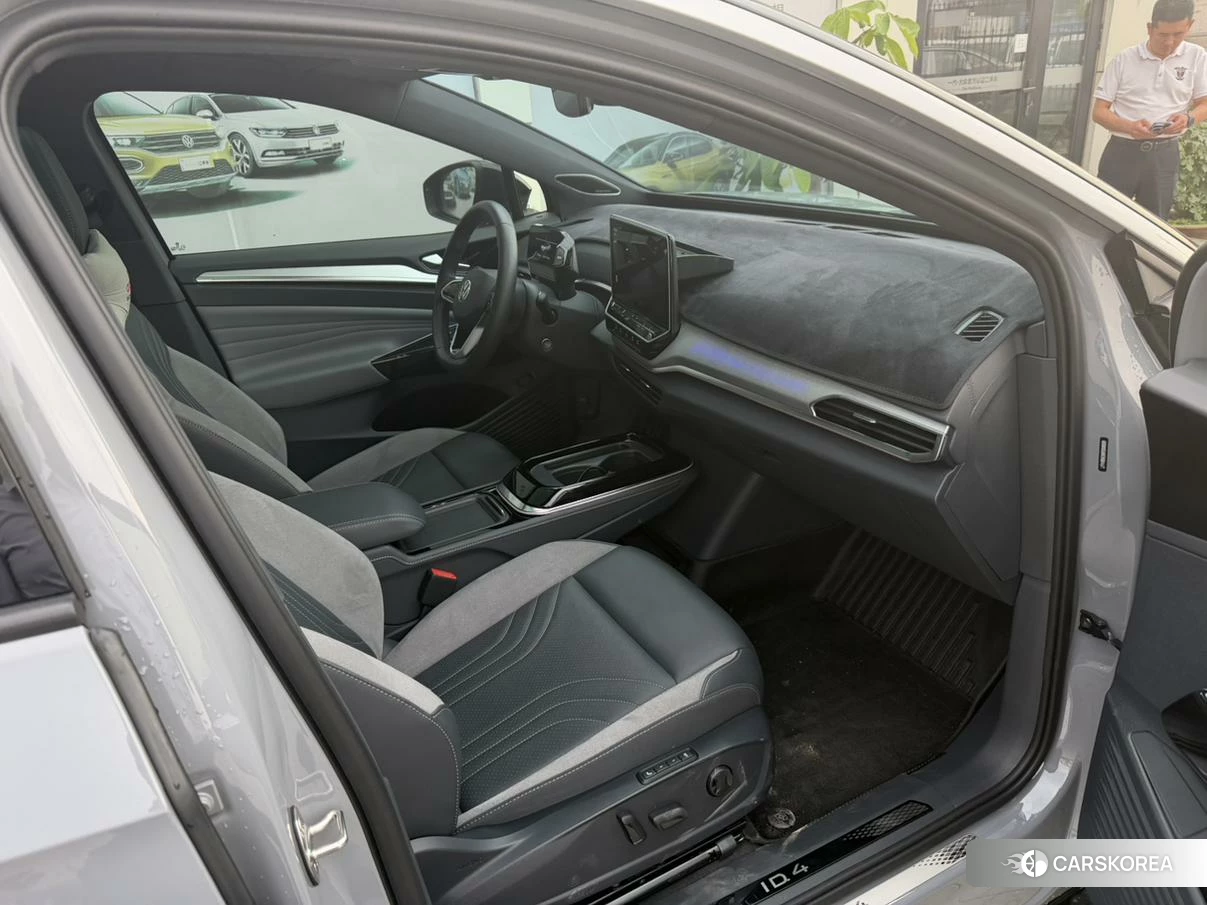 Volkswagen ID.4 CROZZ 2024 Темно-серый из Китая, фото 3