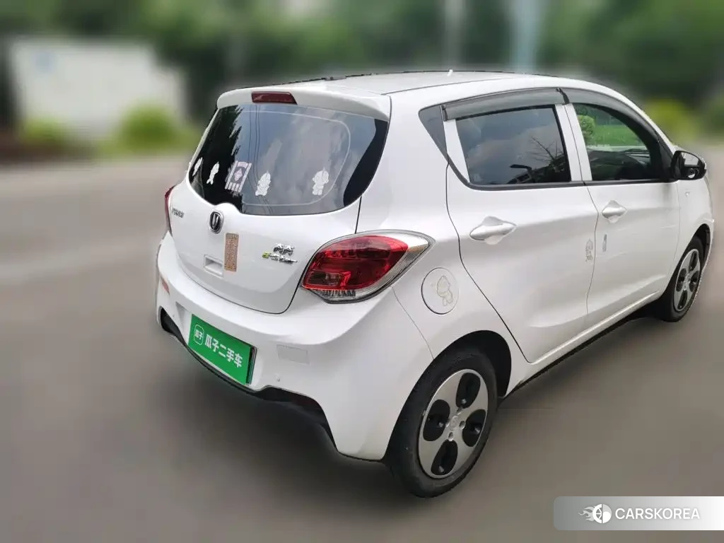 Chang'an Benben E-Star 2022 Белый из Китая, фото 3