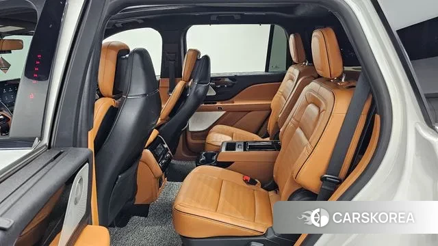 Lincoln Aviator 2nd generation 2022 Белый из Кореи, фото 3