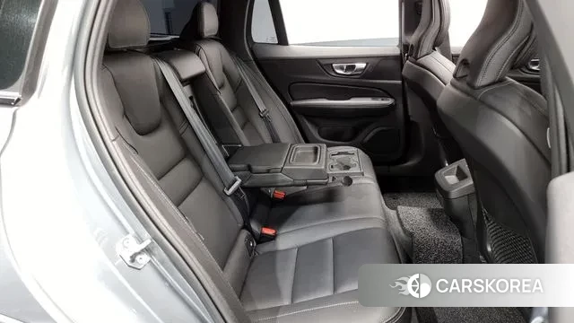 Volvo V60 Cross-Country 2nd Generation 2019 Серый из Кореи, фото 3