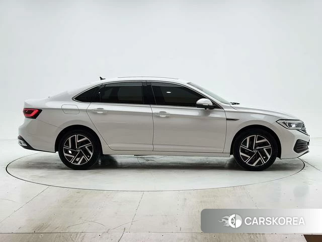 Volkswagen Sagitar 2022 Белый из Китая, фото 3