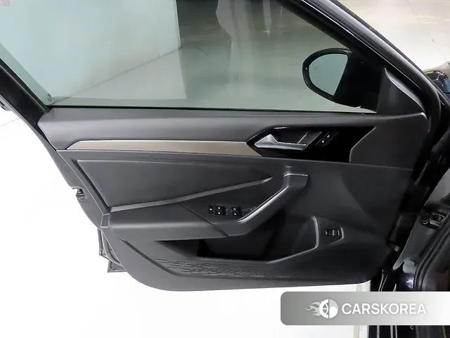 Volkswagen 7th Generation of Jetta 2020 Черный из Кореи, фото 3