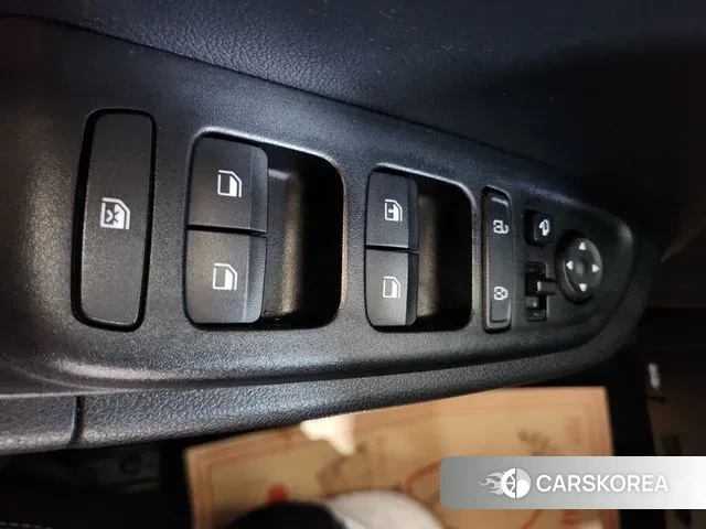 Hyundai Venue 2021 Серый из Кореи, фото 3