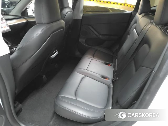 Tesla Model Y 2023 Белый из Кореи, фото 3