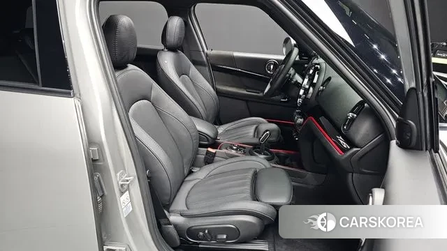 Mini Cooper S Countryman 2023 Серебристо-серый из Кореи, фото 3