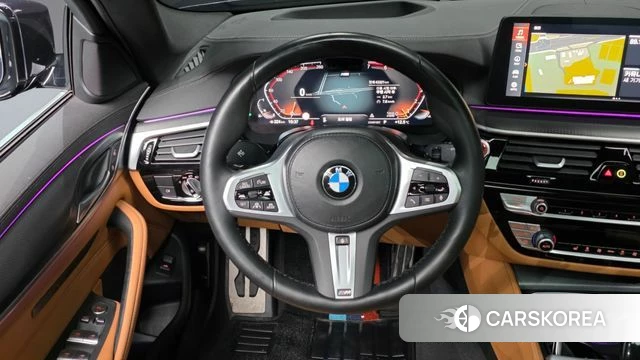 BMW 5 Series (G30) 2022 Черный из Кореи, фото 3