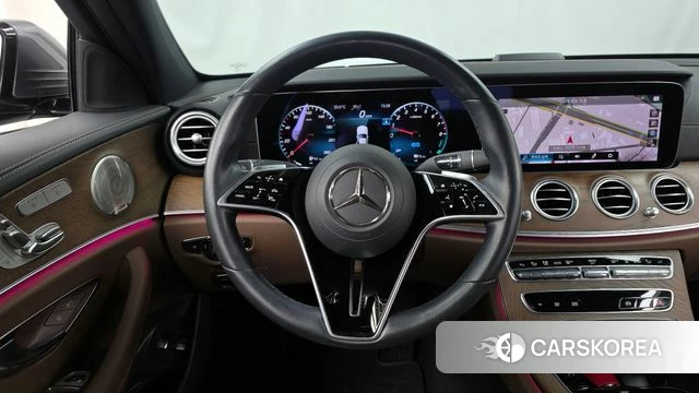 Mercedes-Benz E-Class W213 2021 Серый из Кореи, фото 3