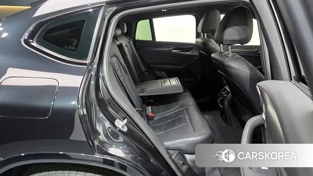 BMW X4 (G02) 2023 Черный из Кореи, фото 3