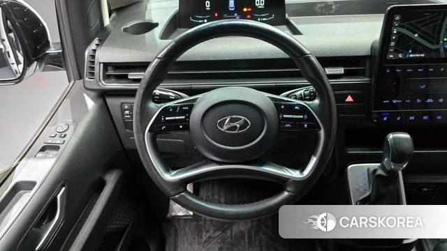 Hyundai Staria 2023 Белый из Кореи, фото 3