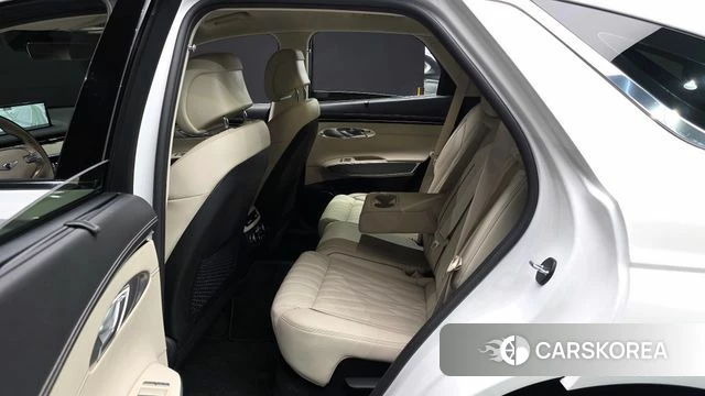 Genesis GV70 2023 Белый из Кореи, фото 3