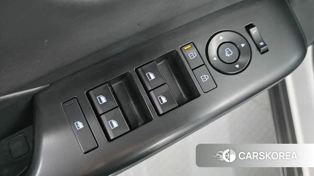 Hyundai Kona (SX2) 2023 Белый из Кореи, фото 3