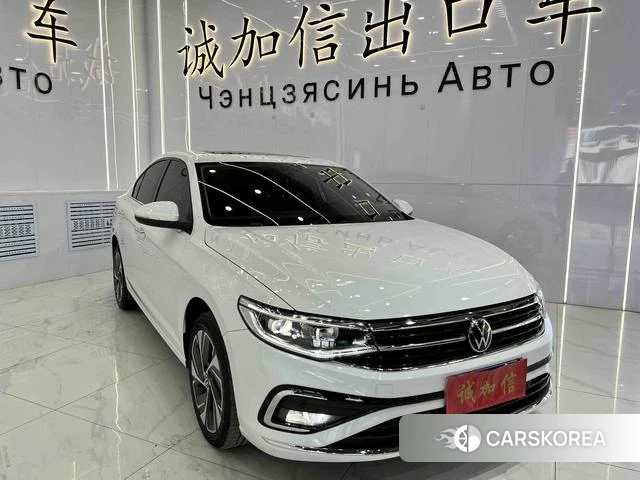 Volkswagen Bora 2023 Белый из Китая, фото 3