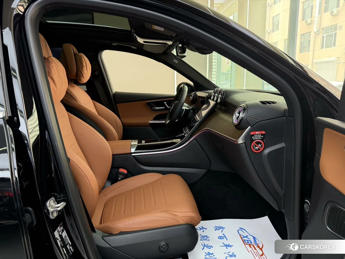 Mercedes-Benz GLC 2025 Черный из Китая, фото 3