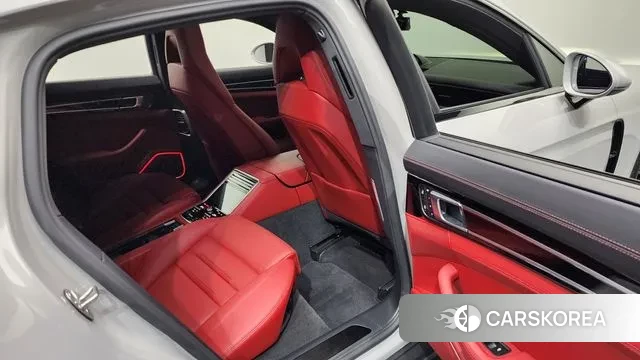 Porsche Panamera (971) 2023 Серебряный из Кореи, фото 3