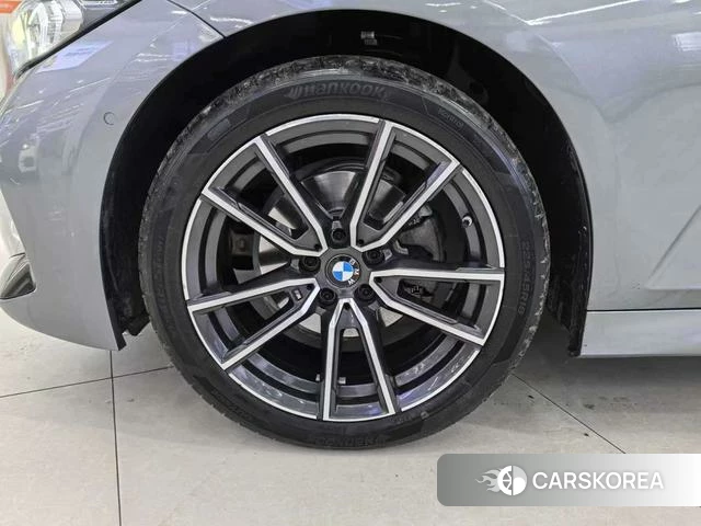 BMW 3 series 2023 Темно-серый из Китая, фото 3