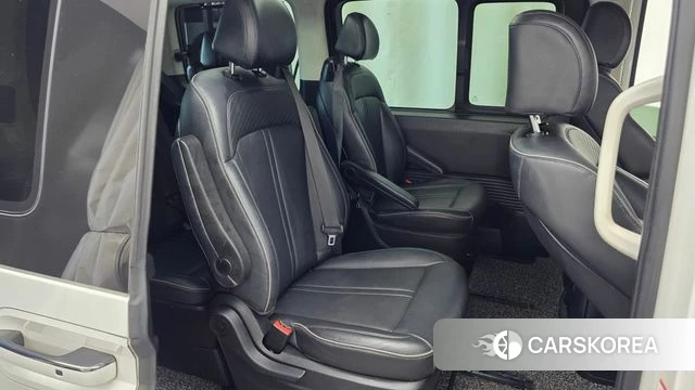 Hyundai Staria 2021 Белый из Кореи, фото 3