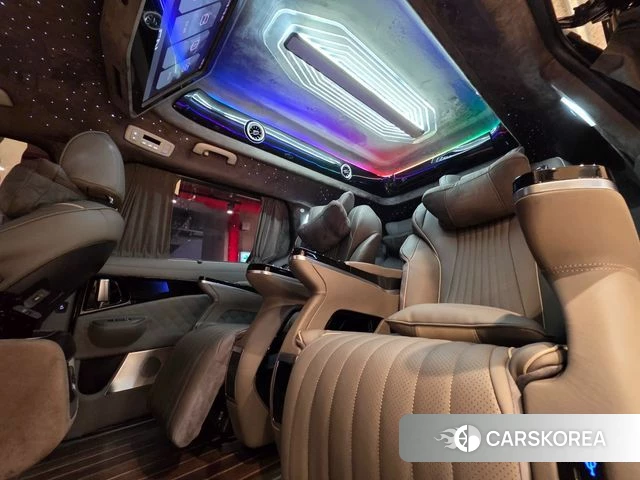 Kia The New Carnival 4th Generation 2024 Черный из Кореи, фото 3