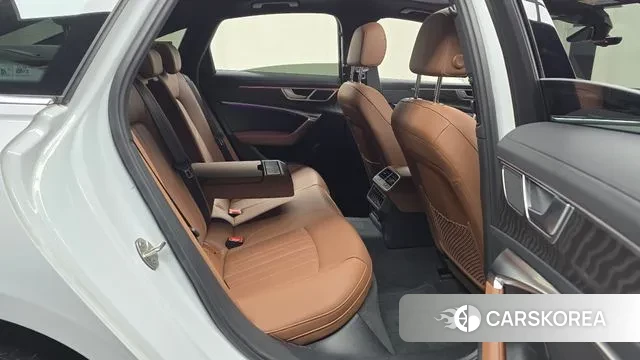 Audi A6 (C8) 2023 Белый из Кореи, фото 3