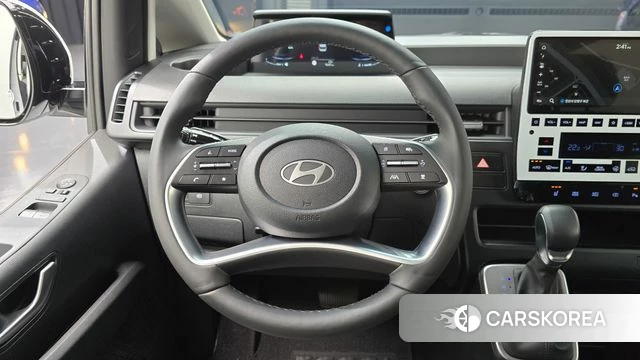 Hyundai Staria 2025 Белый из Кореи, фото 3