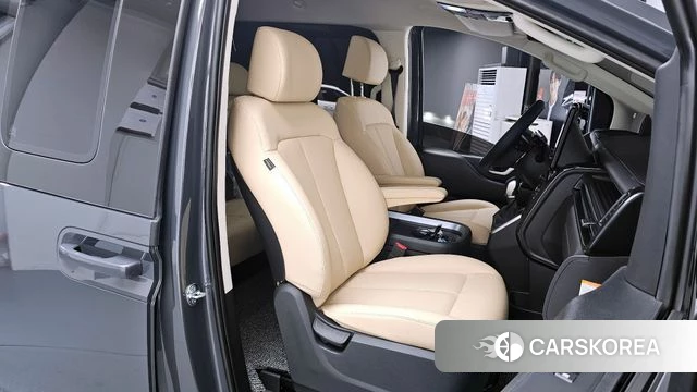 Hyundai The New Staria 2026 Серый из Кореи, фото 3