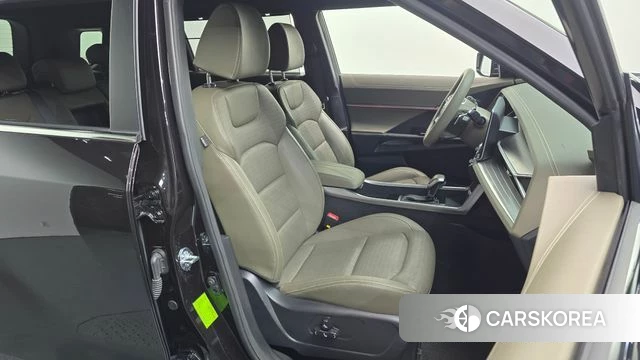 Ssangyong Torres 2023 Черный из Кореи, фото 3